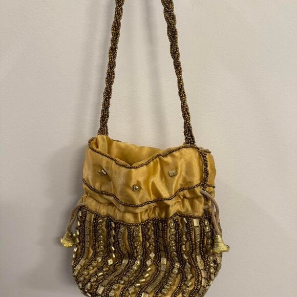 Vintage small/mini gold beaded and embellished drawstring bucket bag. - Picture 8 of 8